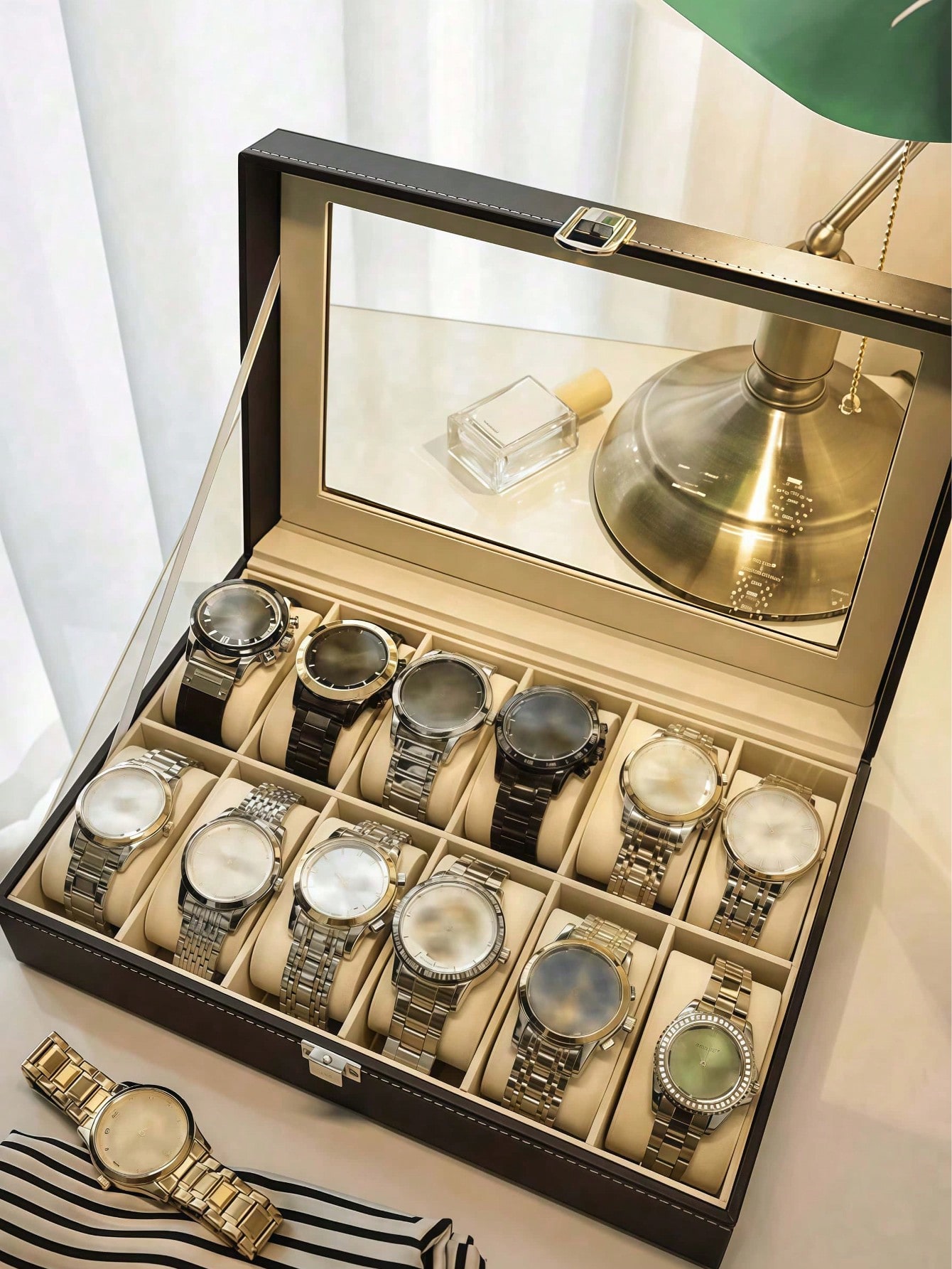 Kotak Jam Tangan Kulit dengan  - Home Bathroom Vanity ulasan dan harga